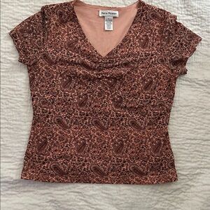 Rena Rowan V-Neck Short Sleeve Floral & Paisley Top Sz. L (Fits like a Medium)